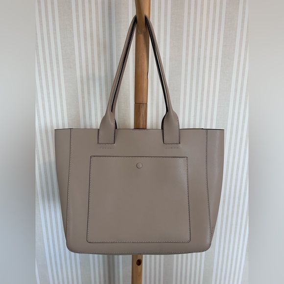 Banana Republic Leather Large East-West Tote in taupe with a lime interior - Picture 3 of 11